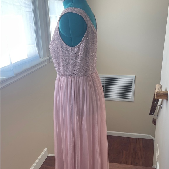 Sleeveless Sequin Lace Maxi Dress in Dusty Rose 16/18 XL - Picture 8 of 13